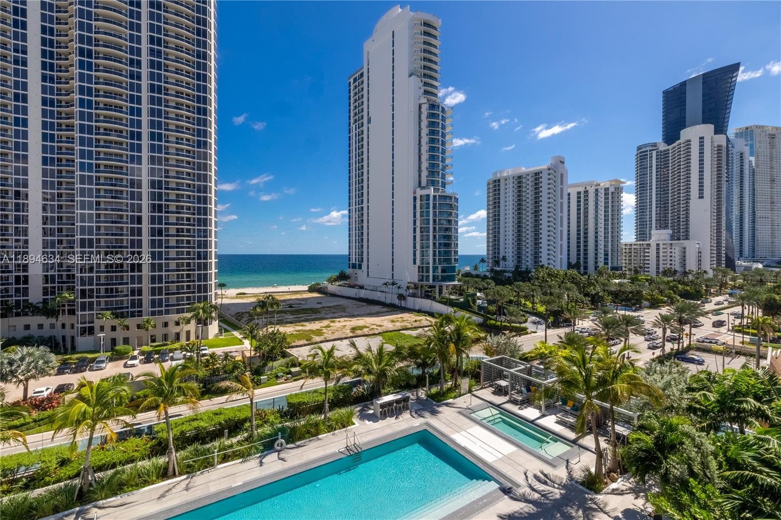 17550 Collins Ave 703 photo 18