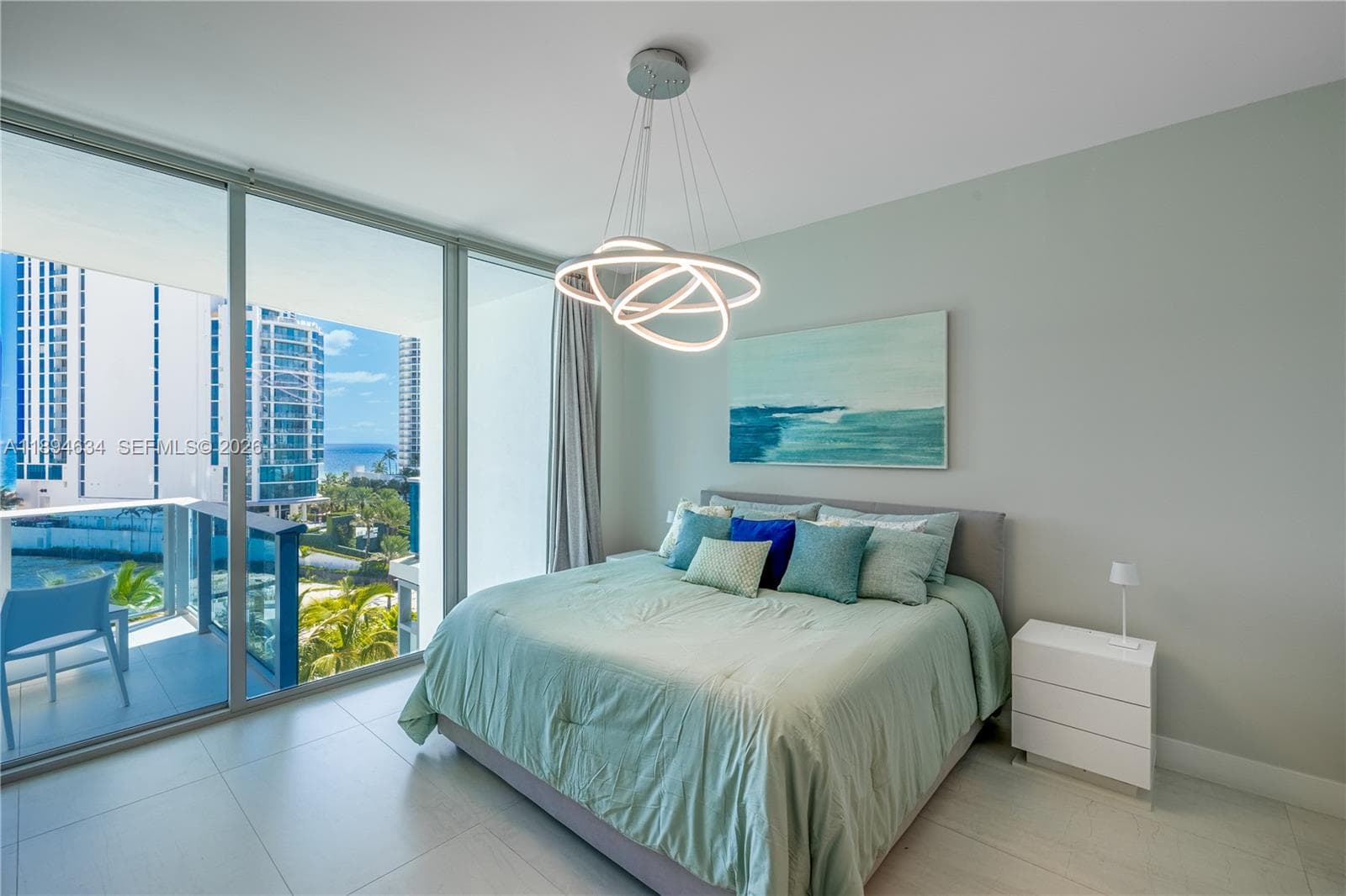 17550 Collins Ave 703 photo 25