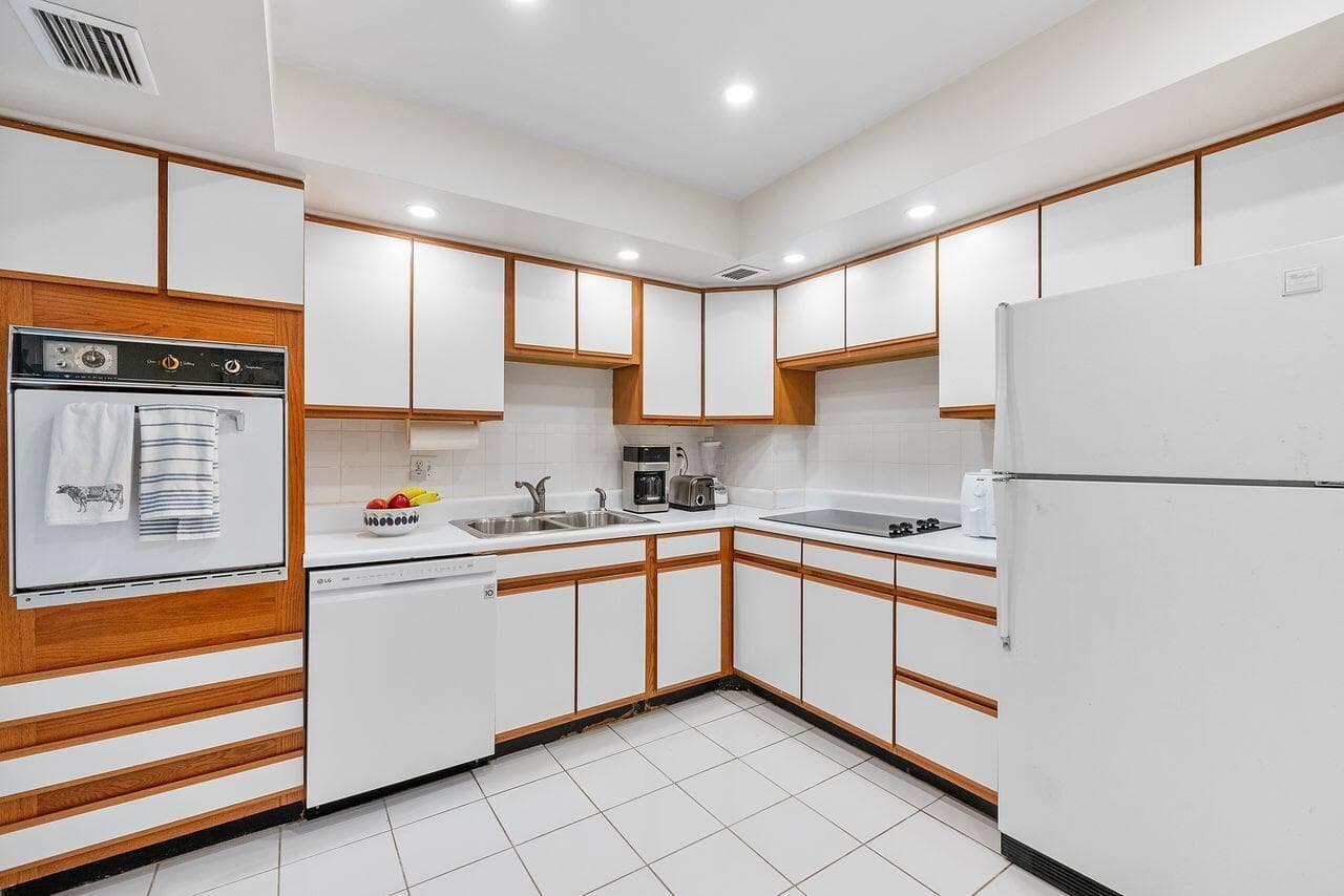 3450 S Ocean Boulevard 118 photo 9