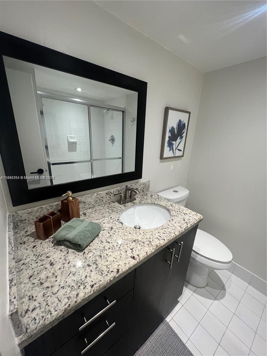 5161 Collins Ave 1211 photo 17