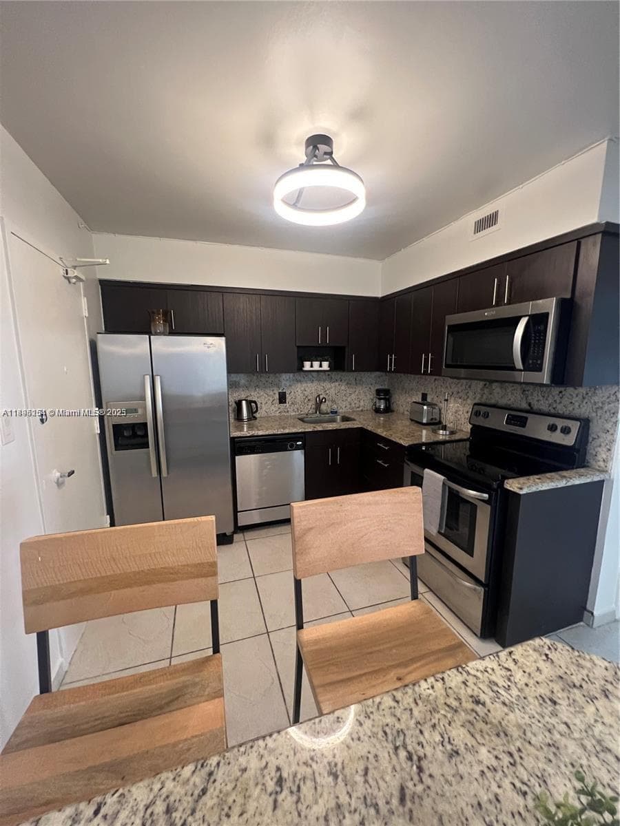 5161 Collins Ave 1211 photo 7