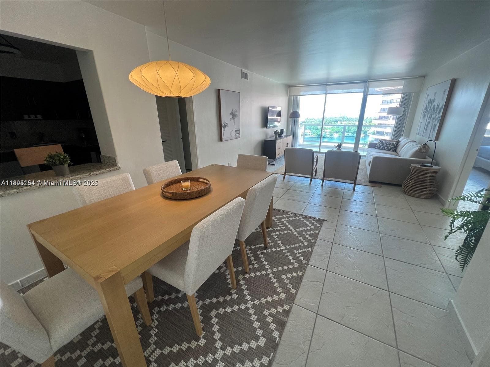 5161 Collins Ave 1211 photo 5