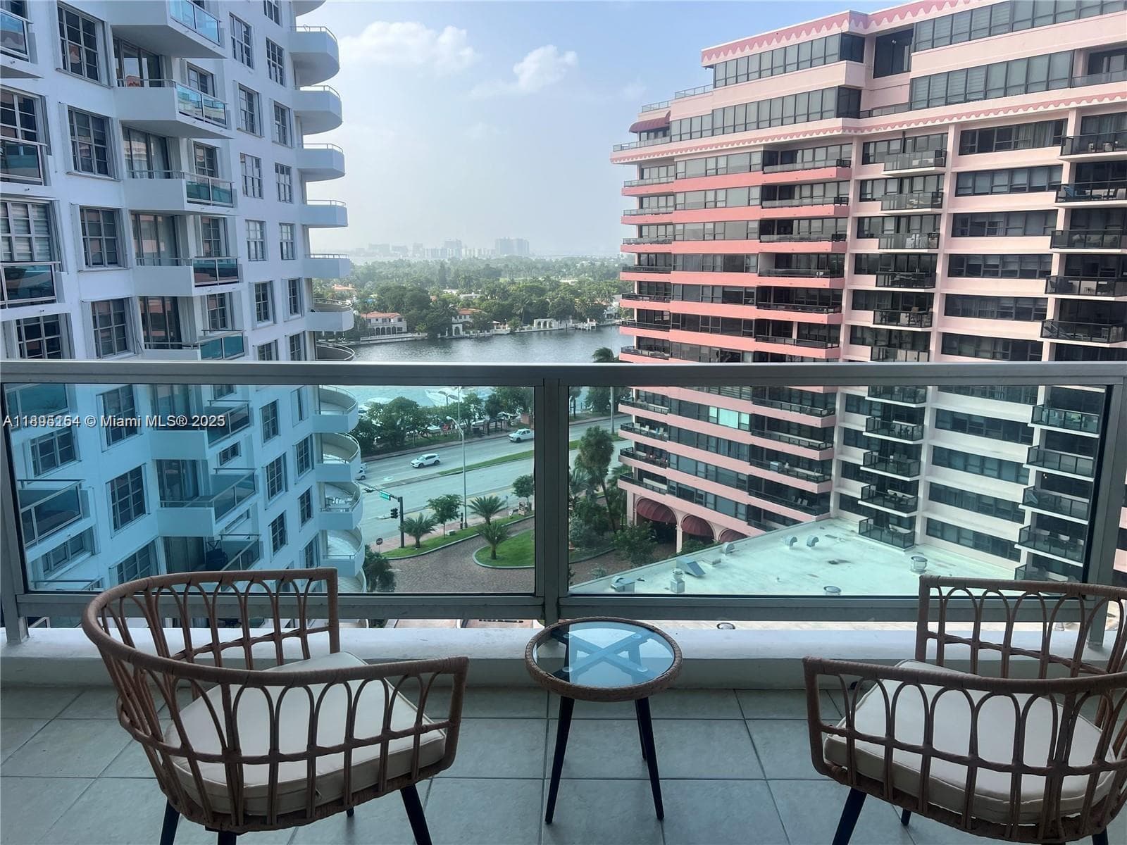 5161 Collins Ave 1211 photo 14