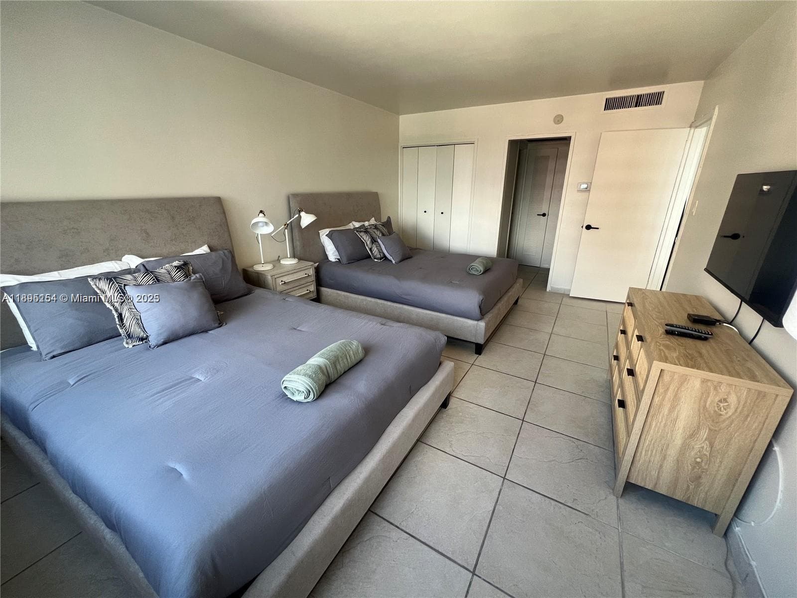 5161 Collins Ave 1211 photo 15
