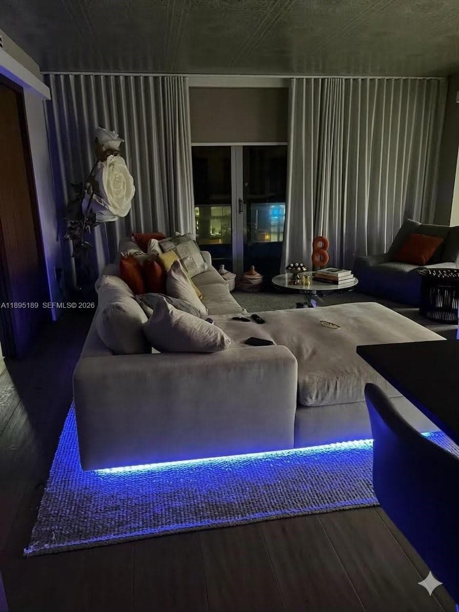 9401 Collins Ave 305 photo 5
