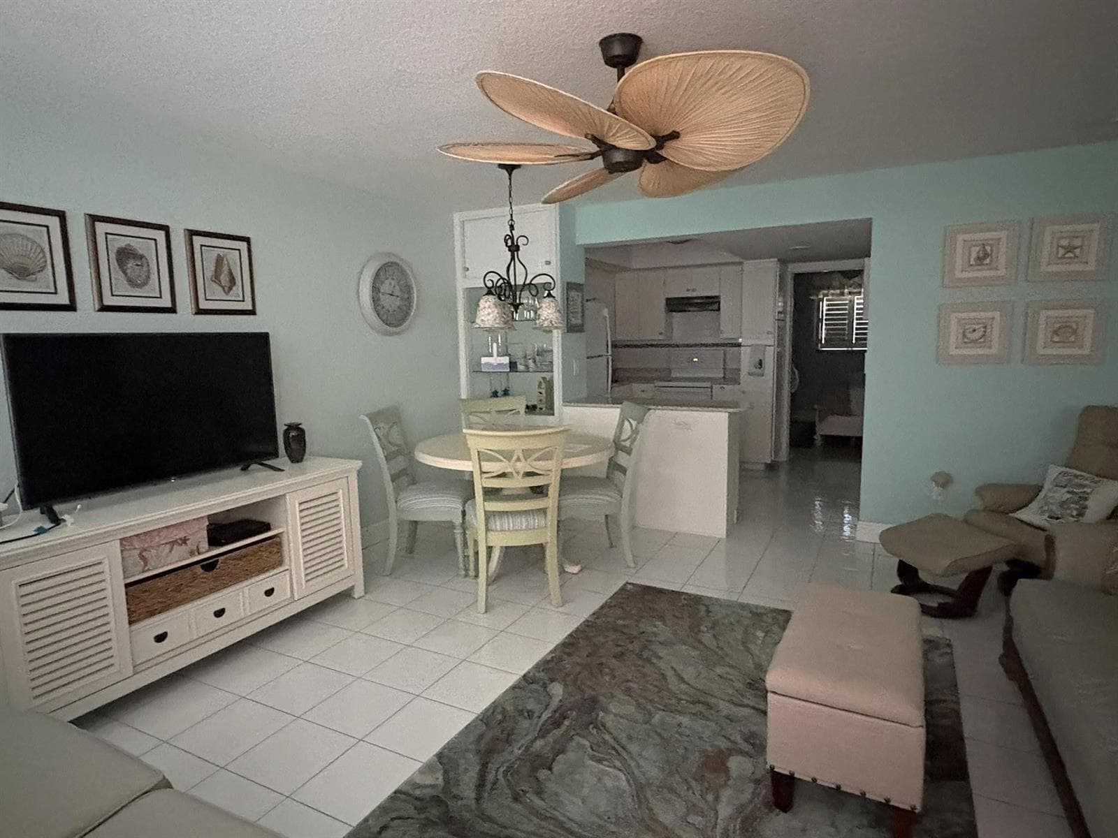 1201 N Riverside Drive 12b photo 8