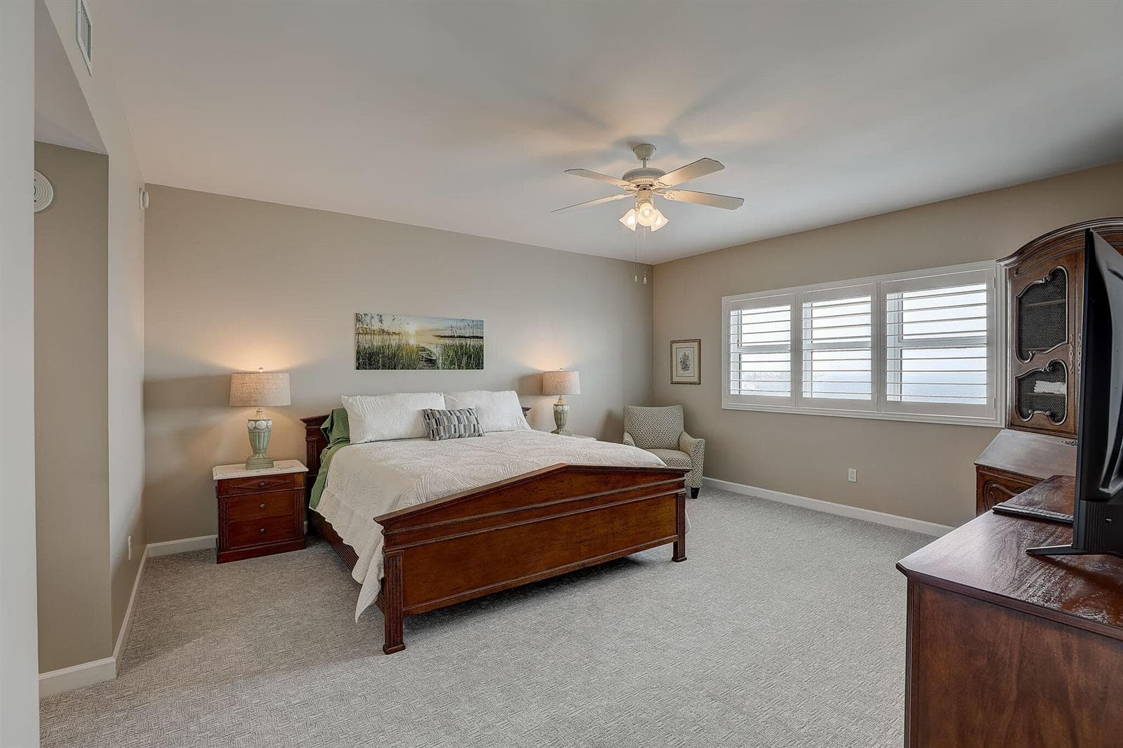 2650 Lake Shore Drive 804 photo 16