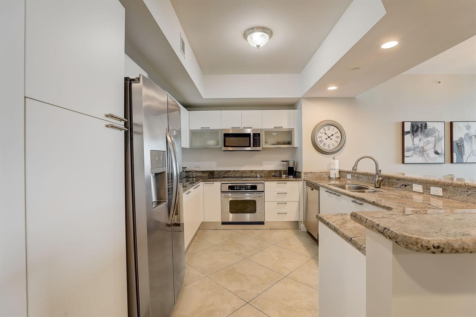 2650 Lake Shore Drive 804 photo 12