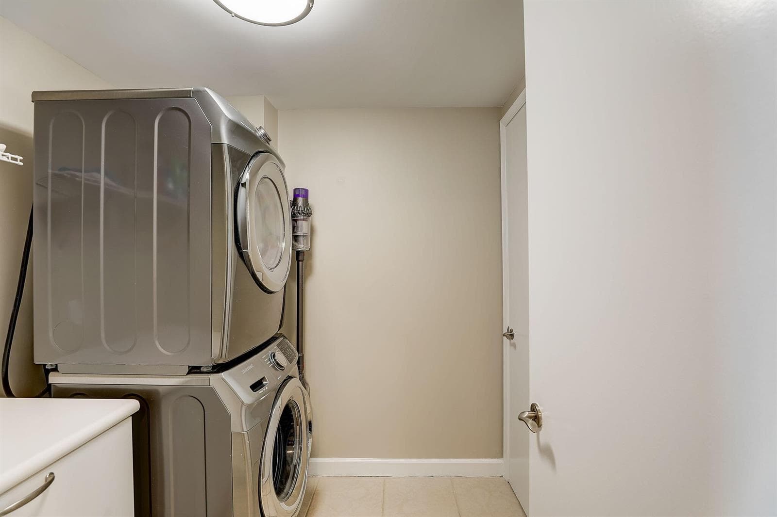 2650 Lake Shore Drive 804 photo 22