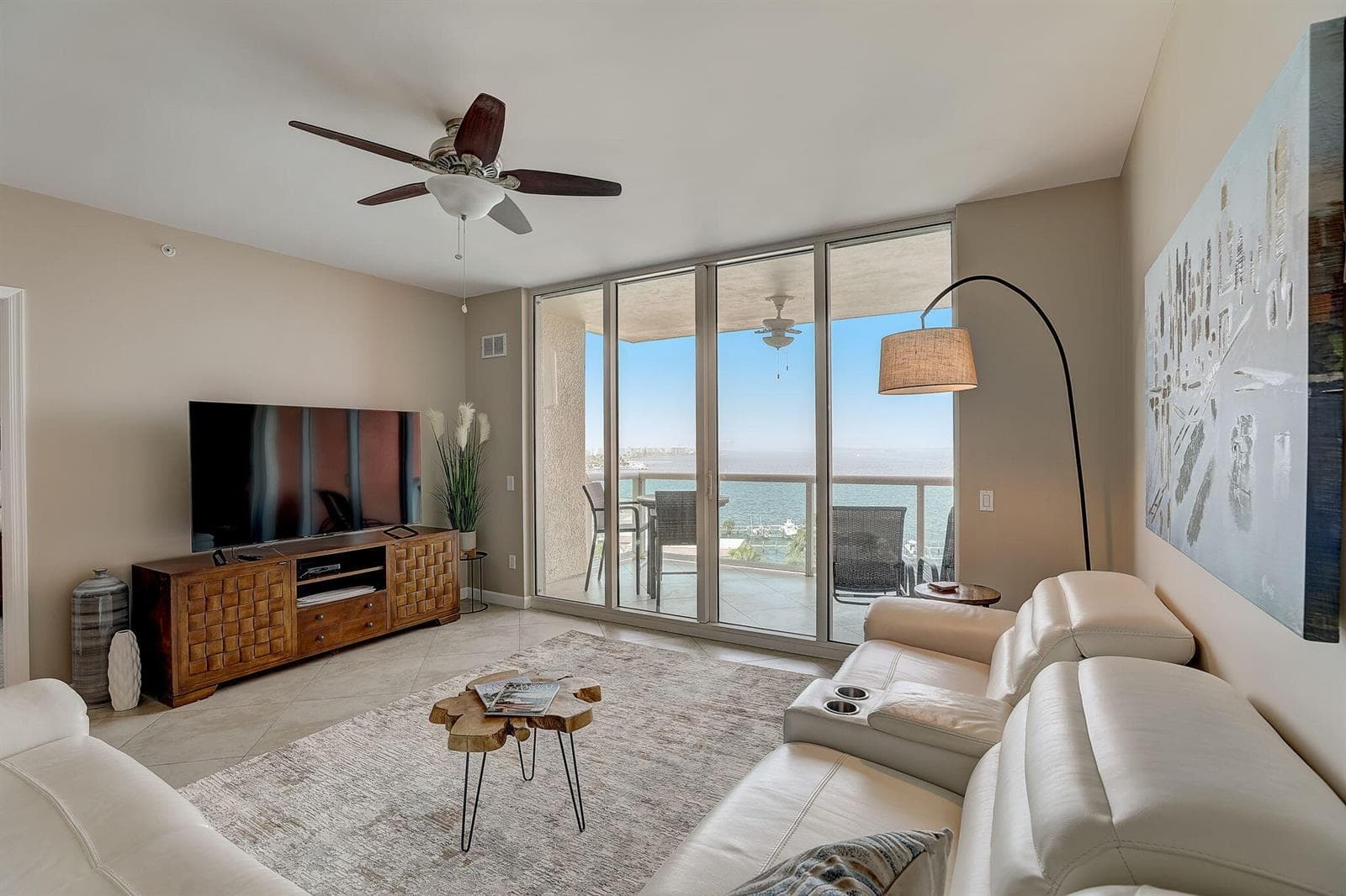 2650 Lake Shore Drive 804 photo 7