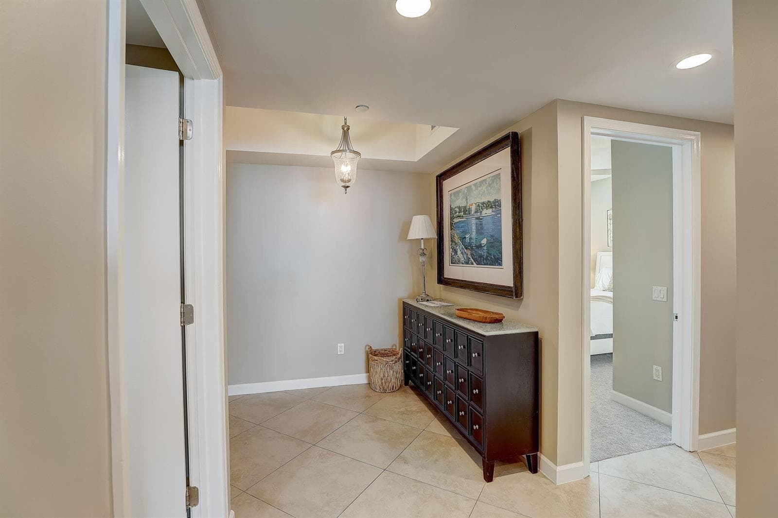 2650 Lake Shore Drive 804 photo 3