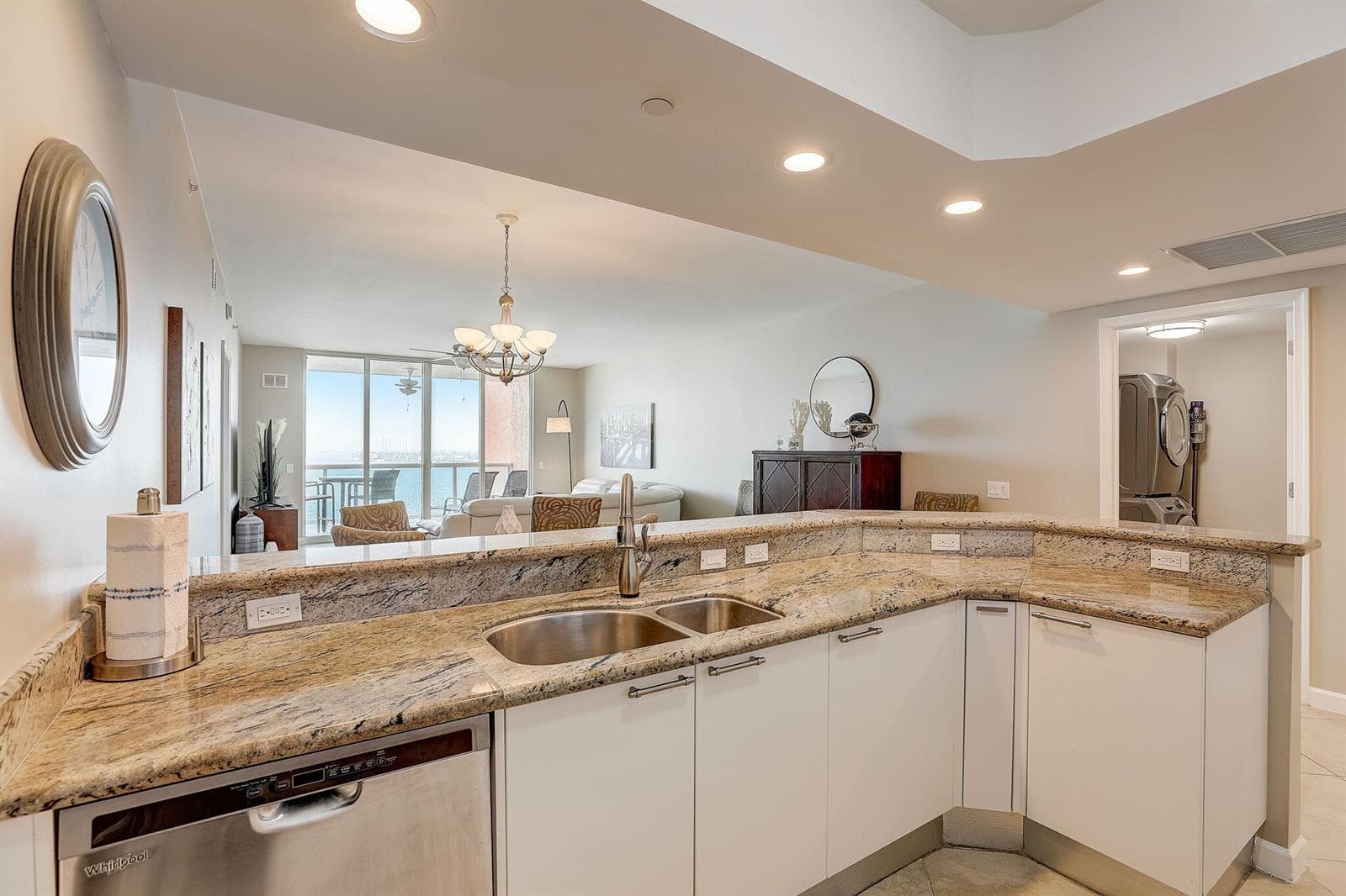 2650 Lake Shore Drive 804 photo 15