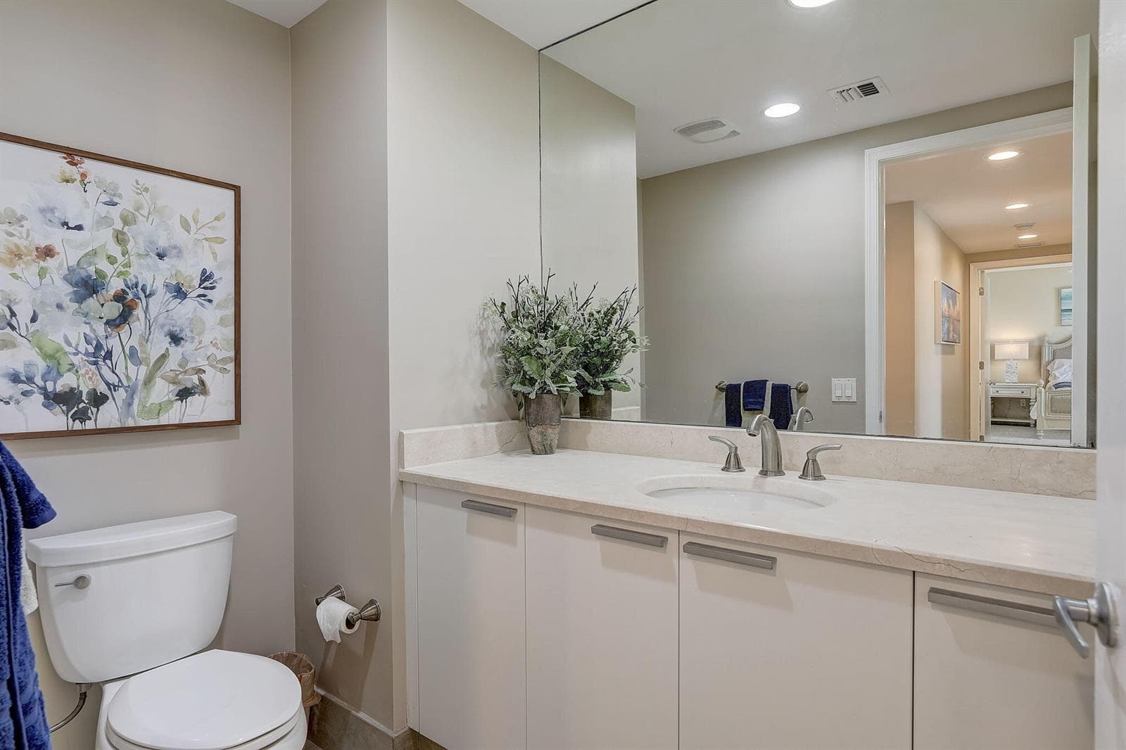 2650 Lake Shore Drive 804 photo 19