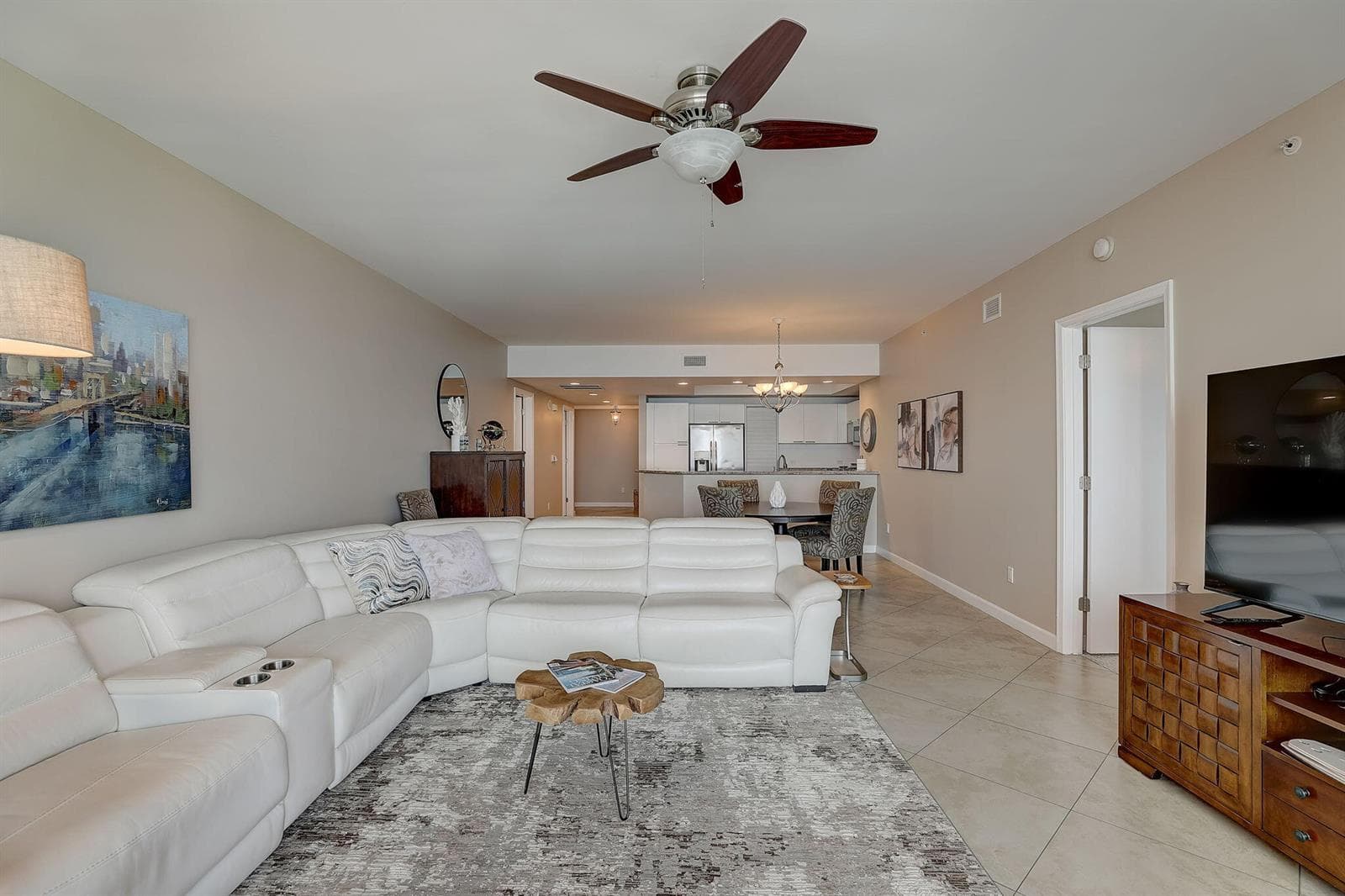 2650 Lake Shore Drive 804 photo 8
