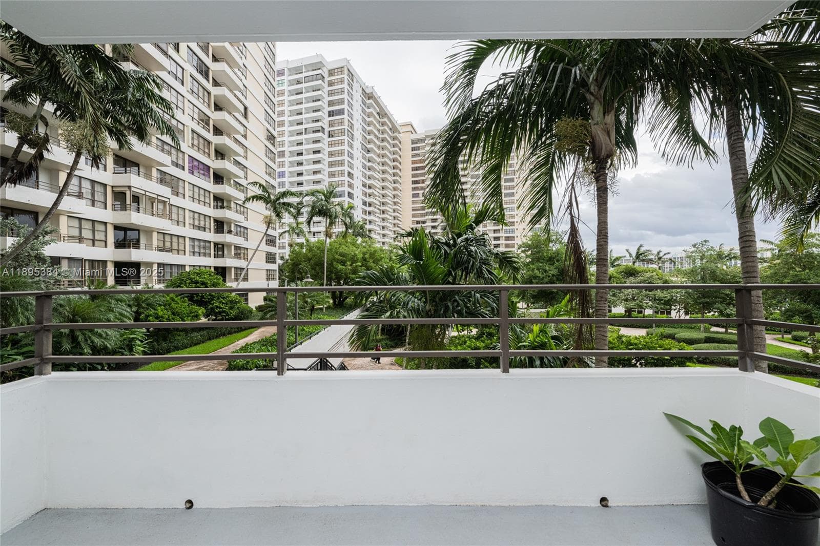 600 Three Islands Blvd 214 photo 23