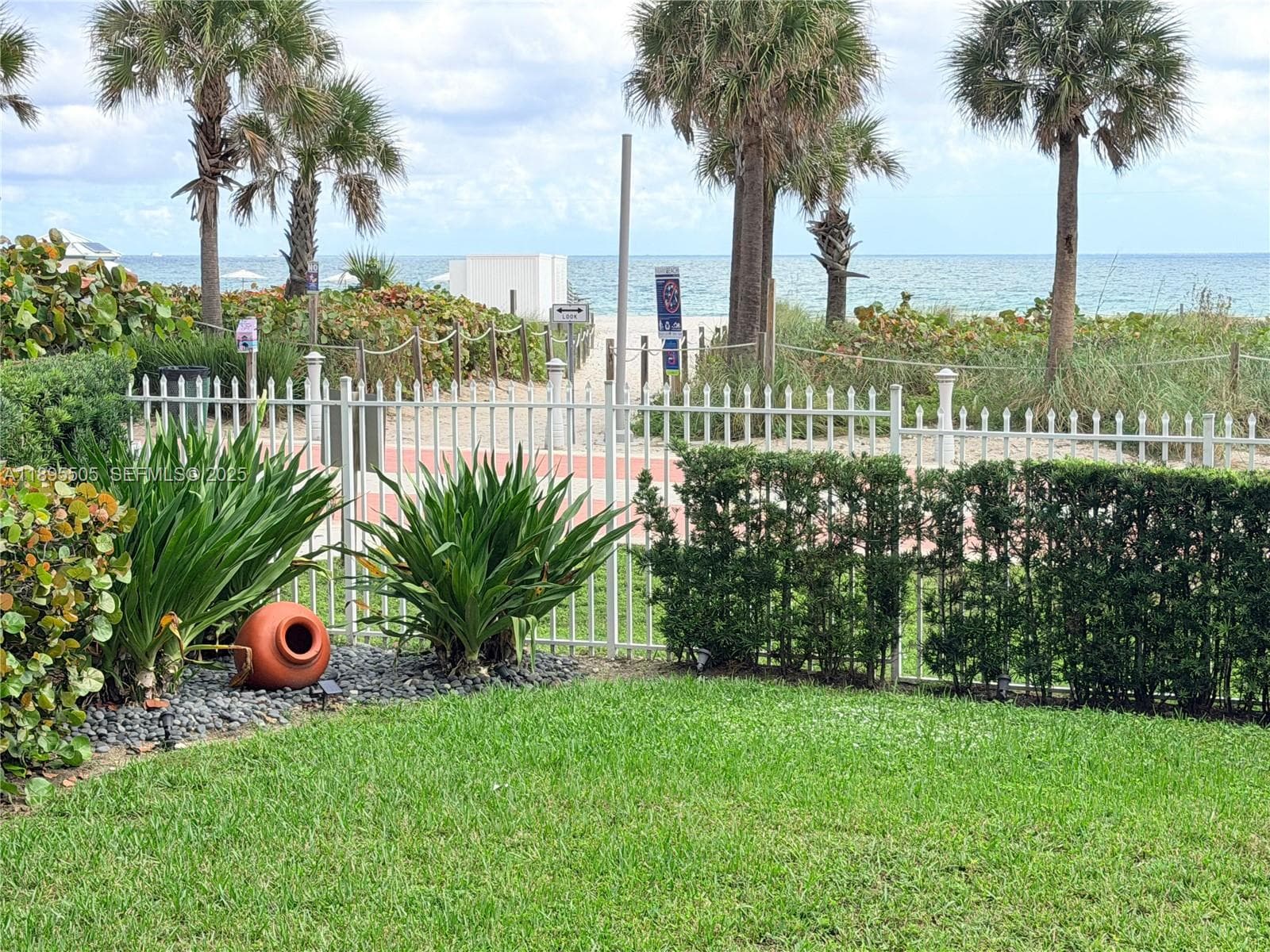 5845 Collins Ave 201 photo 24