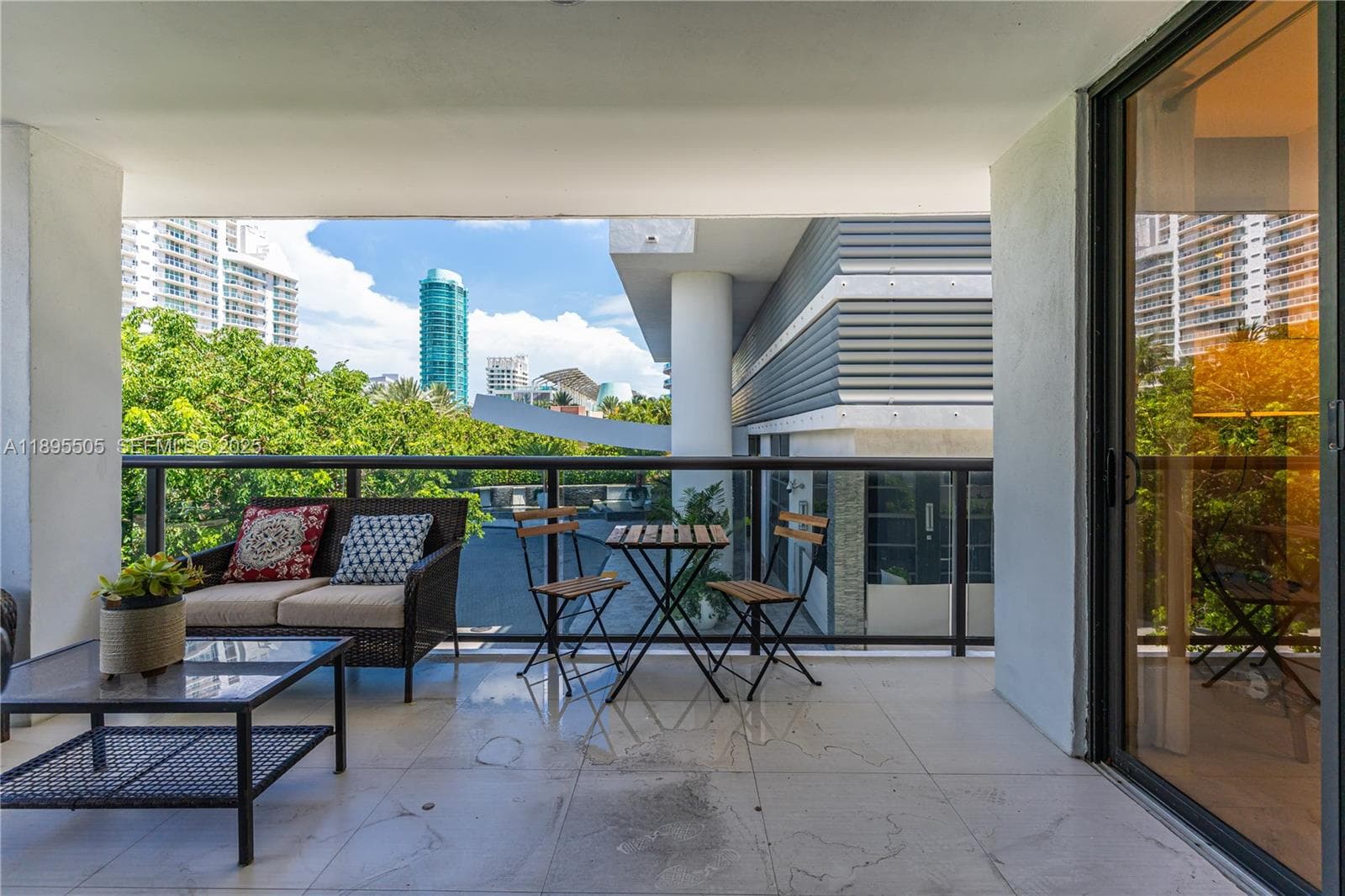 5845 Collins Ave 201 photo 15