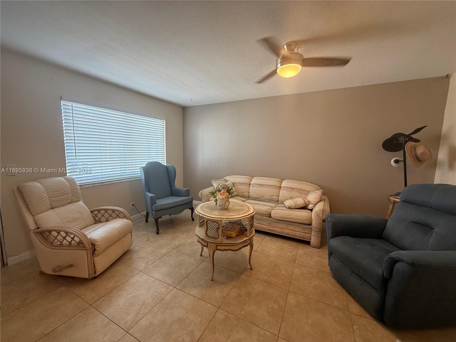 2860 NE 14th St Cswy 406D photo 6