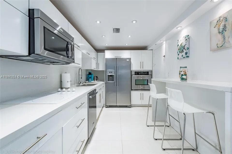 3901 S Ocean Dr 2H photo 6