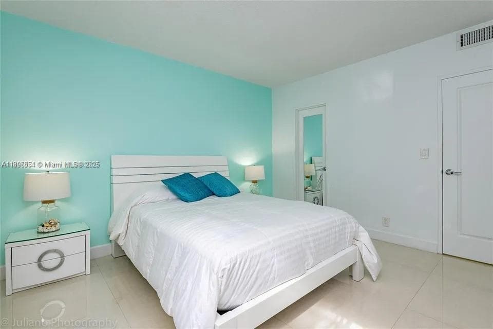 3901 S Ocean Dr 2H photo 17