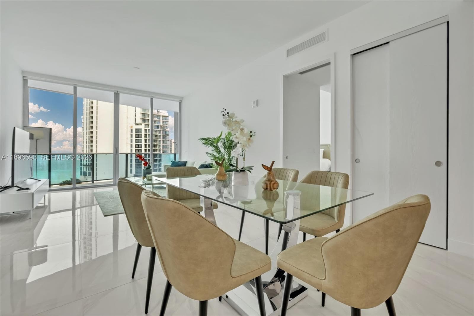 17550 Collins Ave 1003 photo 4