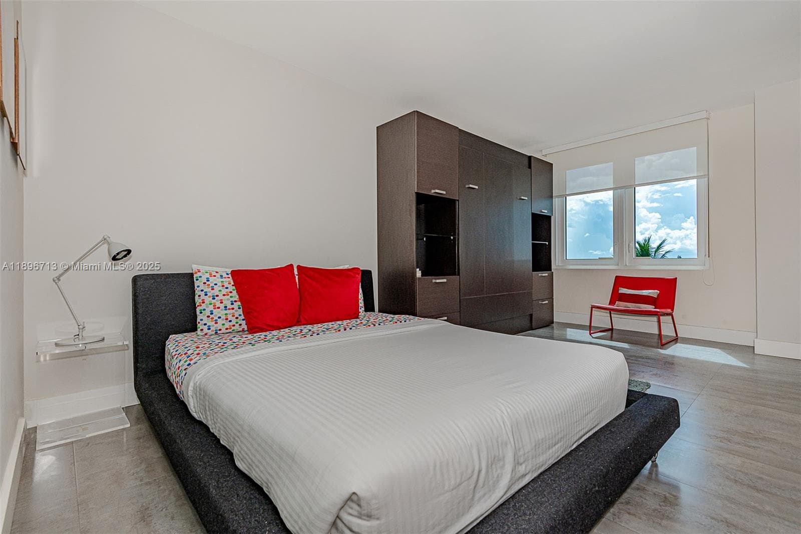 2301 Collins Ave 723 photo 7