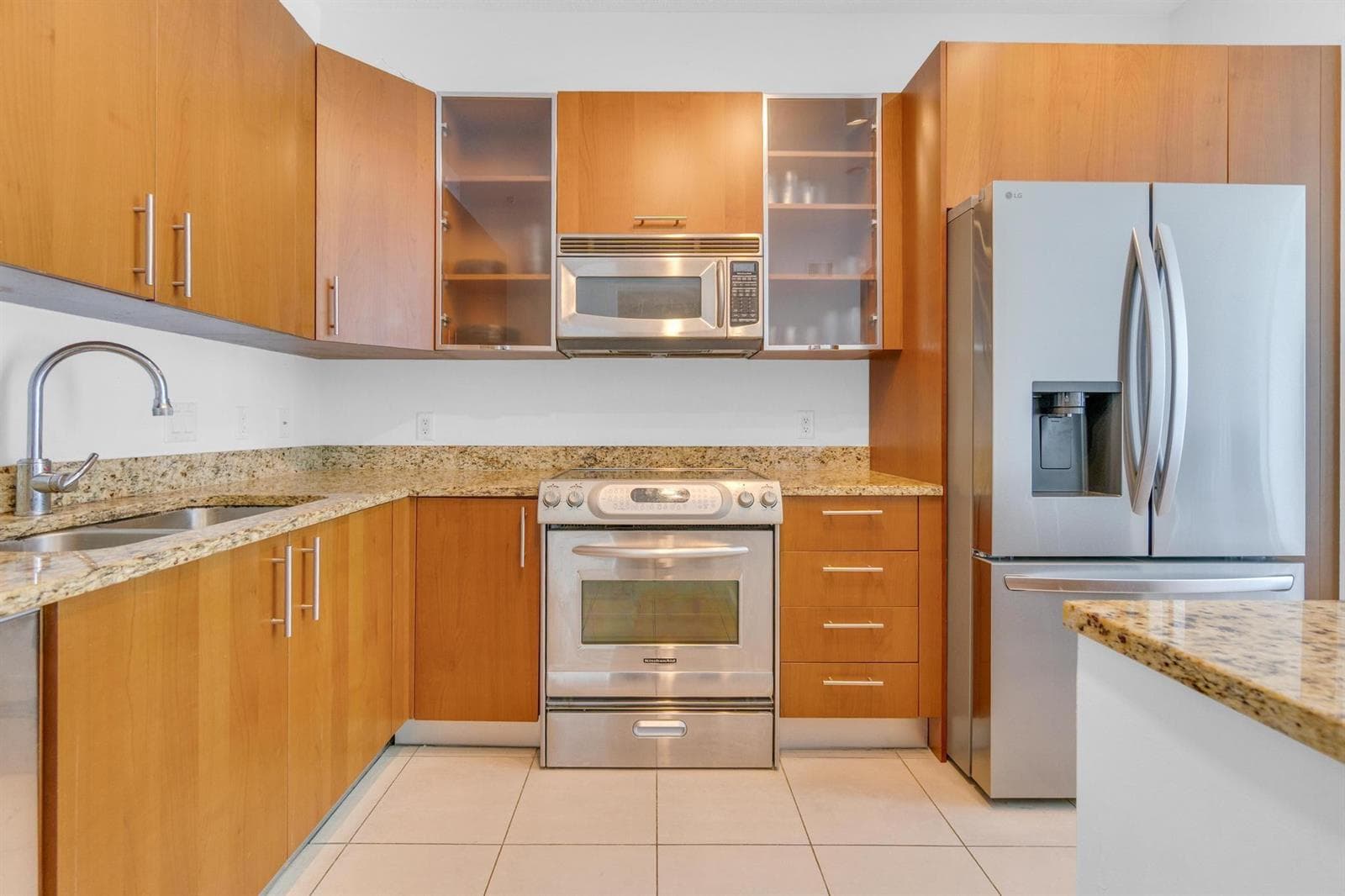 1945 S Ocean Drive 502 photo 13