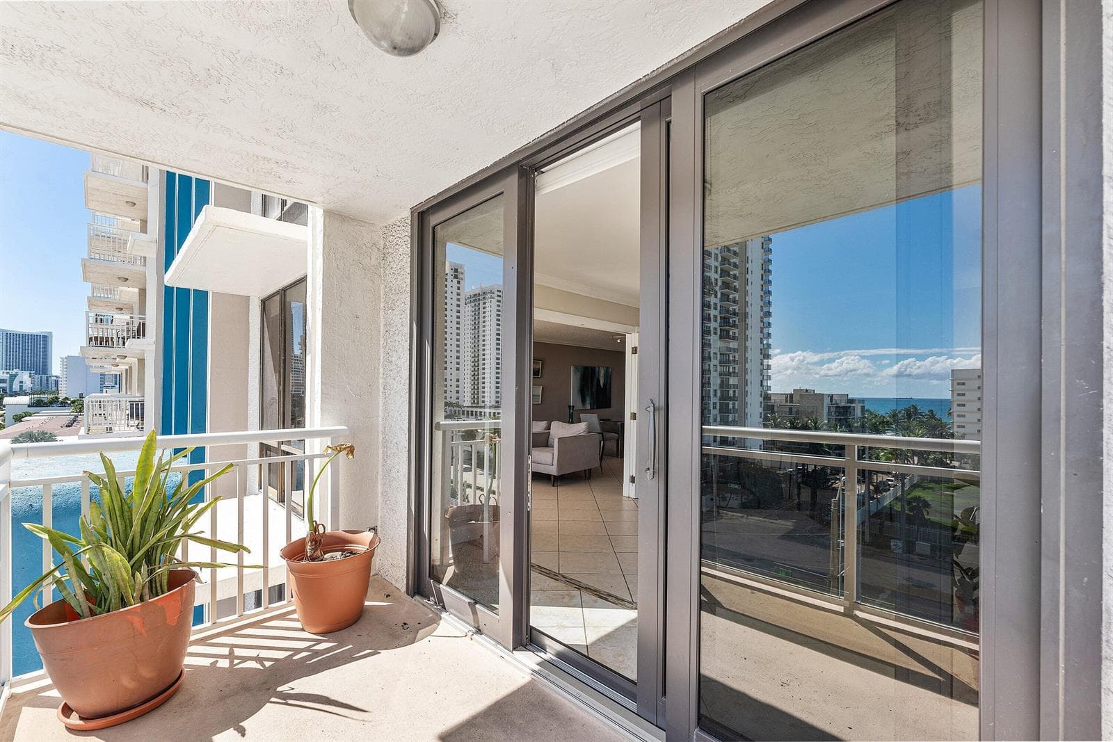 1600 S Ocean Drive 7h photo 23