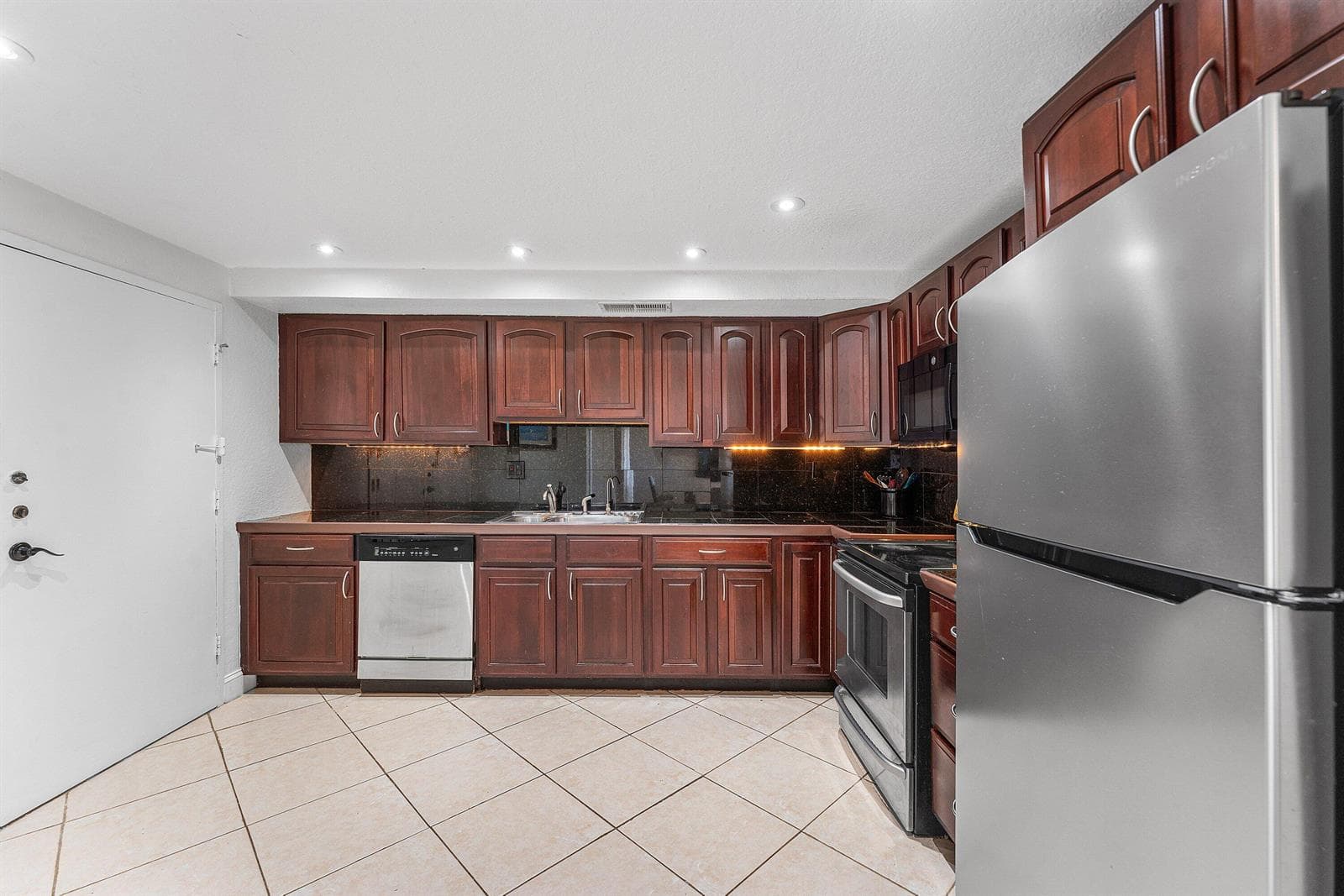 1600 S Ocean Drive 7h photo 6