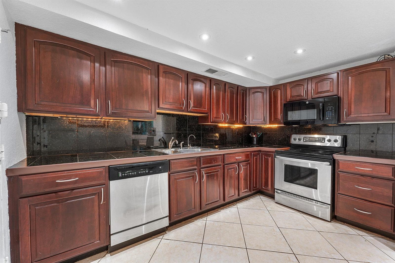 1600 S Ocean Drive 7h photo 7