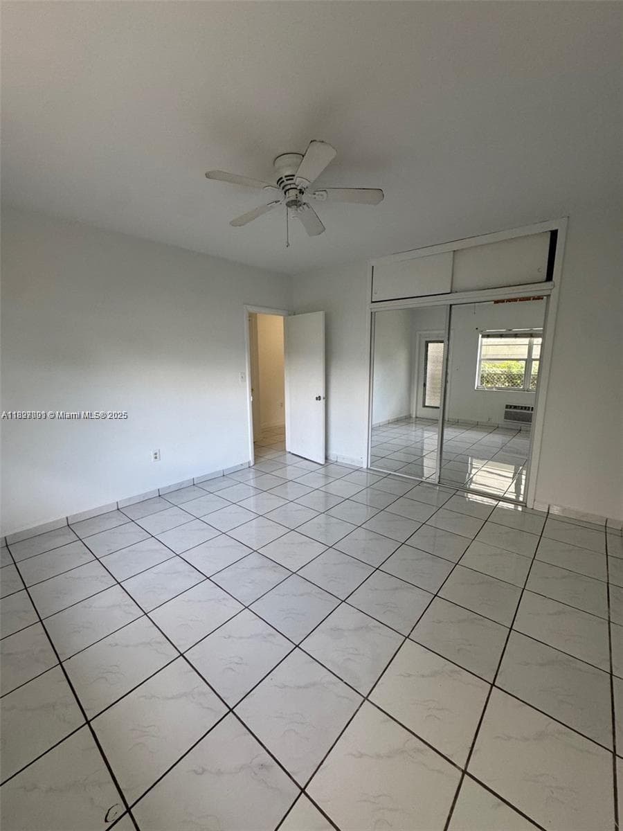 8040 Tatum Waterway Dr 3 photo 12