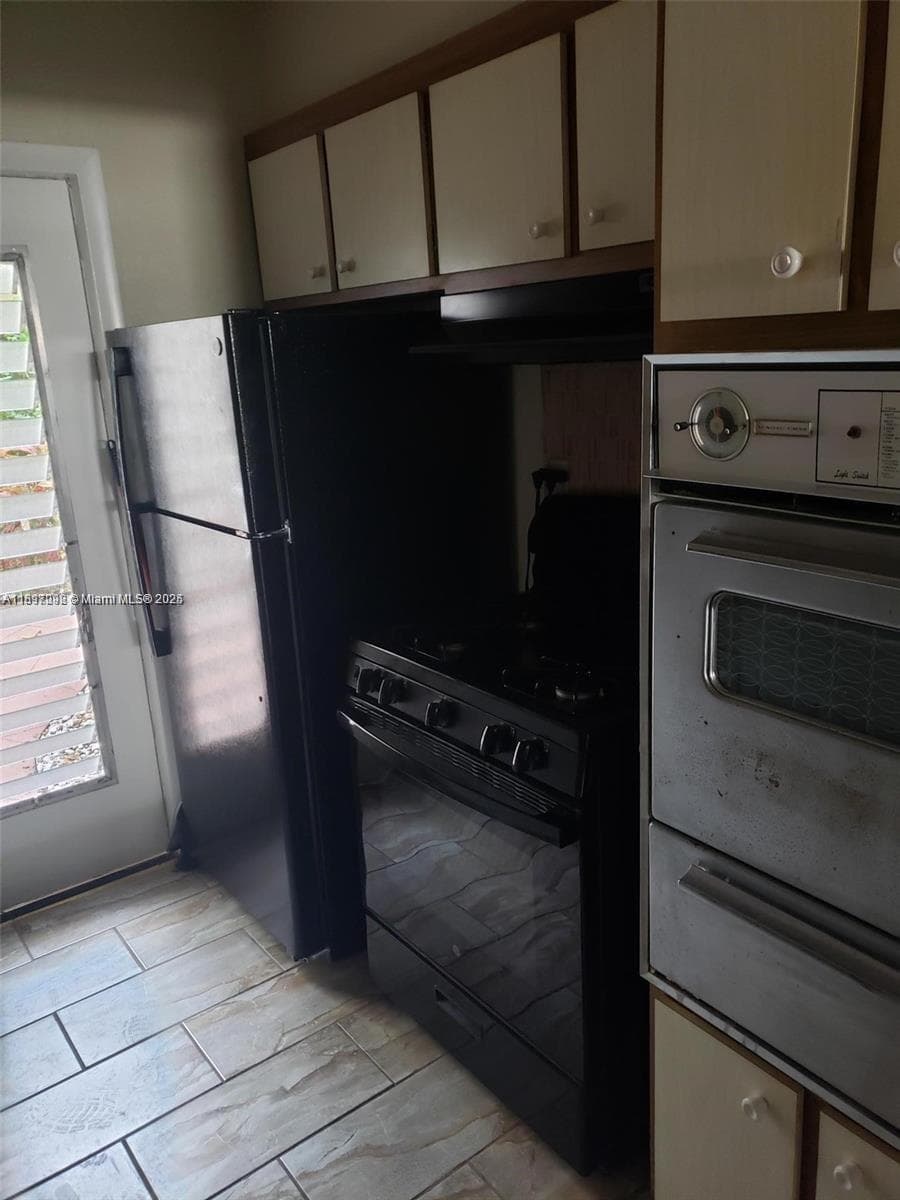 8040 Tatum Waterway Dr 7 photo 12