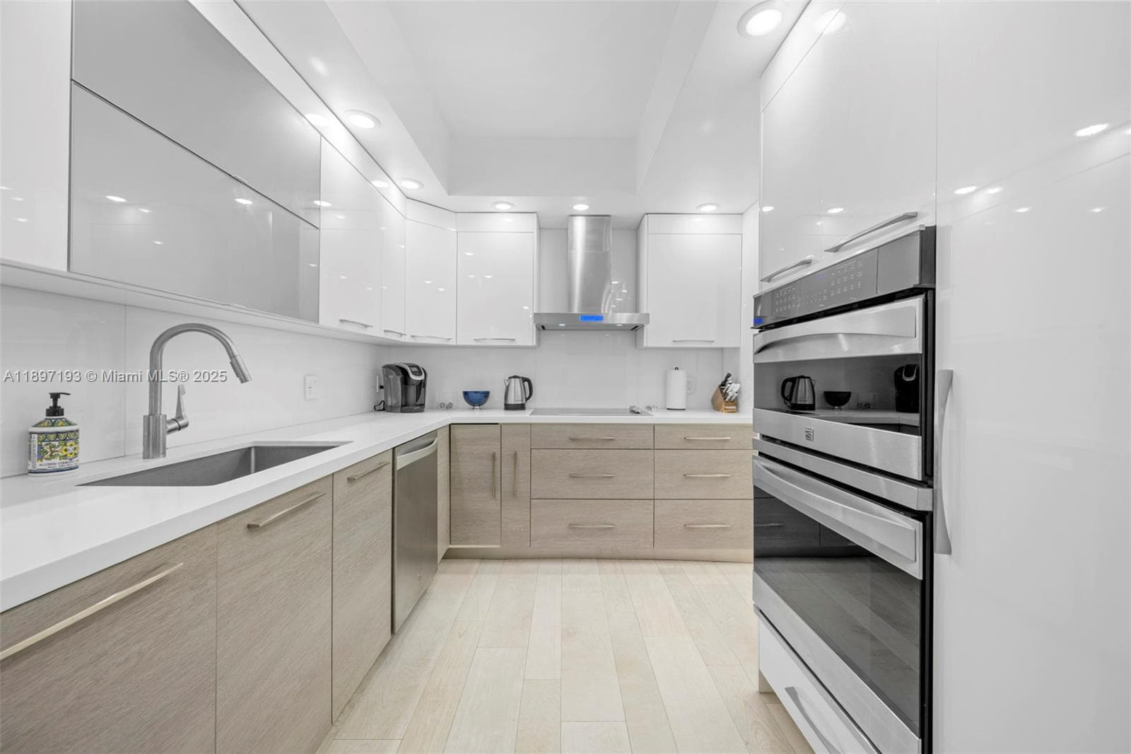 5000 N Ocean Blvd 1710 photo 8