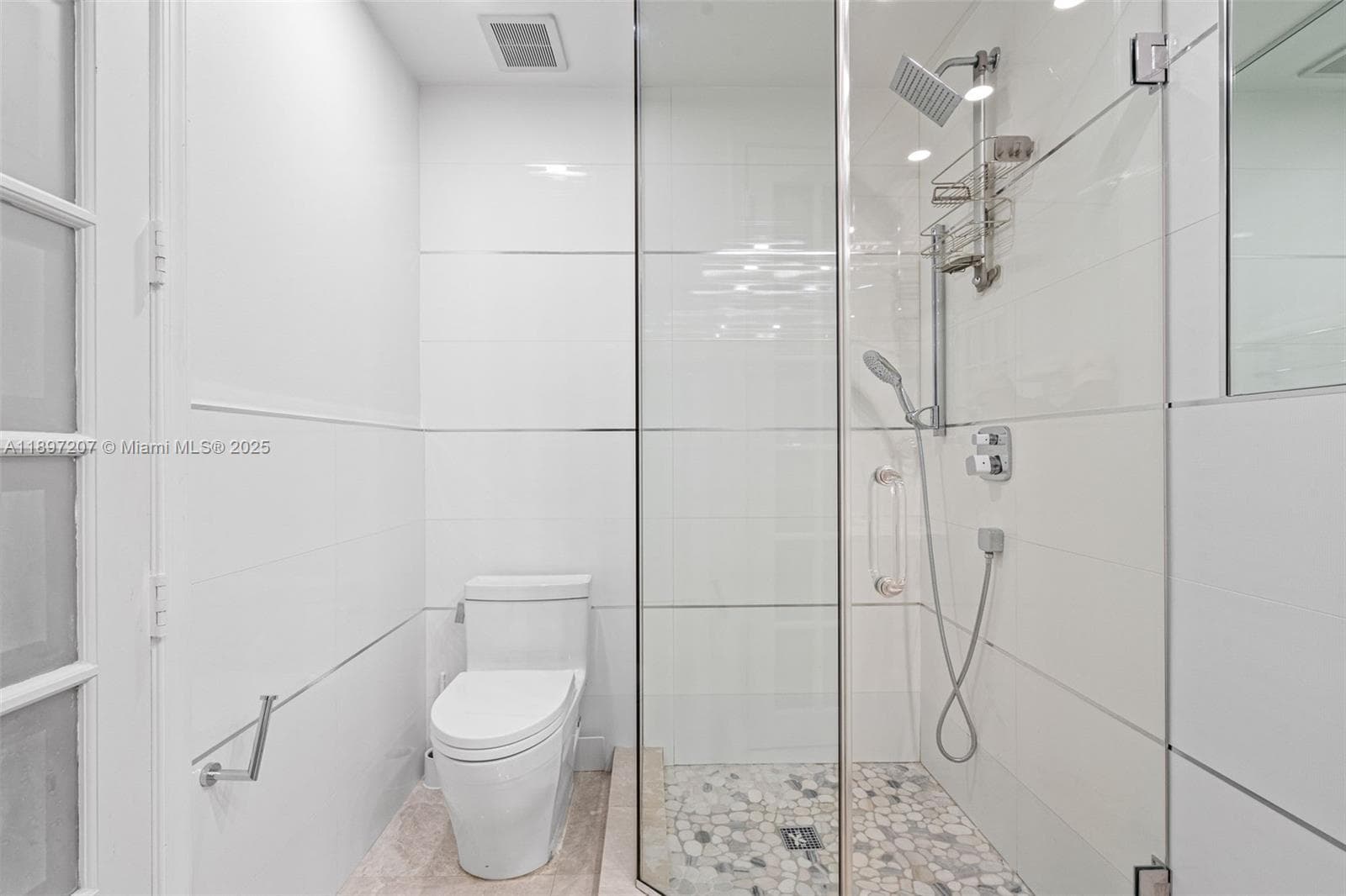 6124 Paradise Point Dr 6124 photo 14