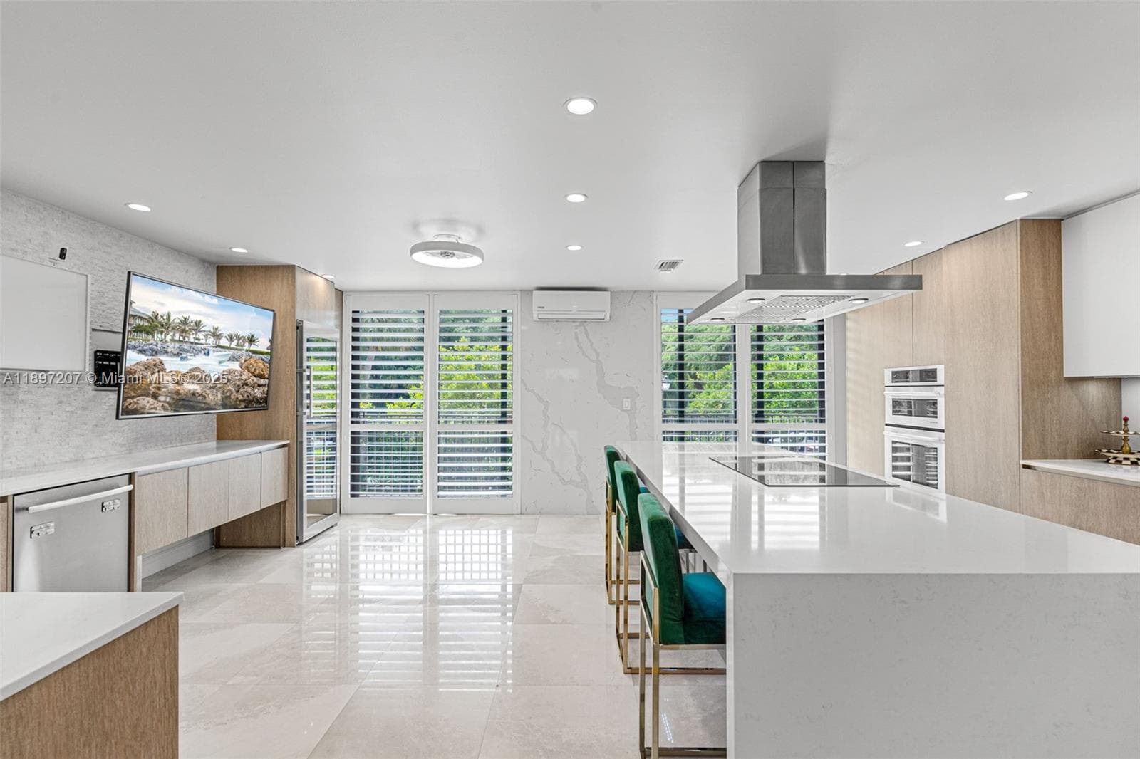 6124 Paradise Point Dr 6124 photo 25