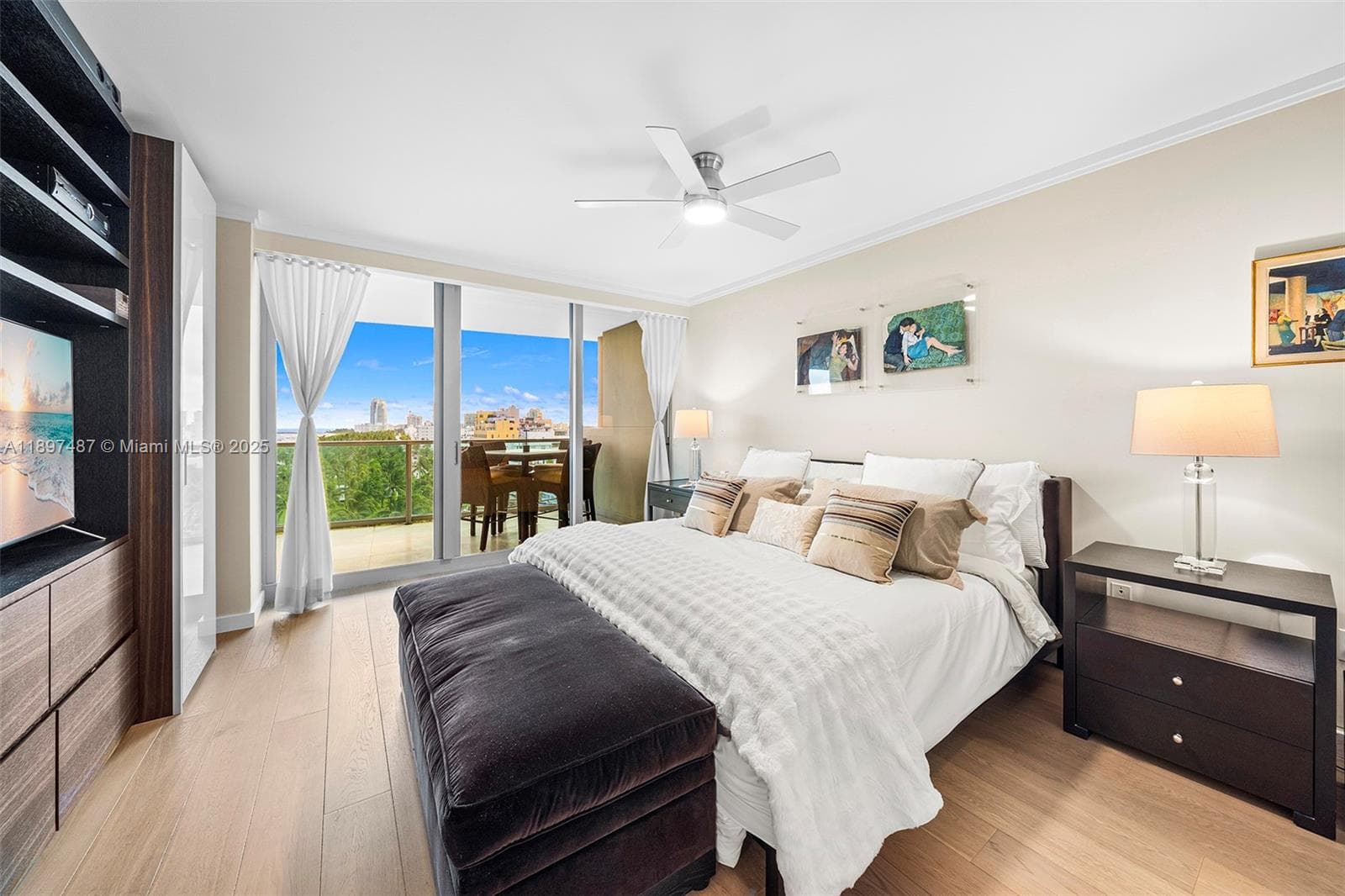 1455 Ocean Dr 1003 photo 17