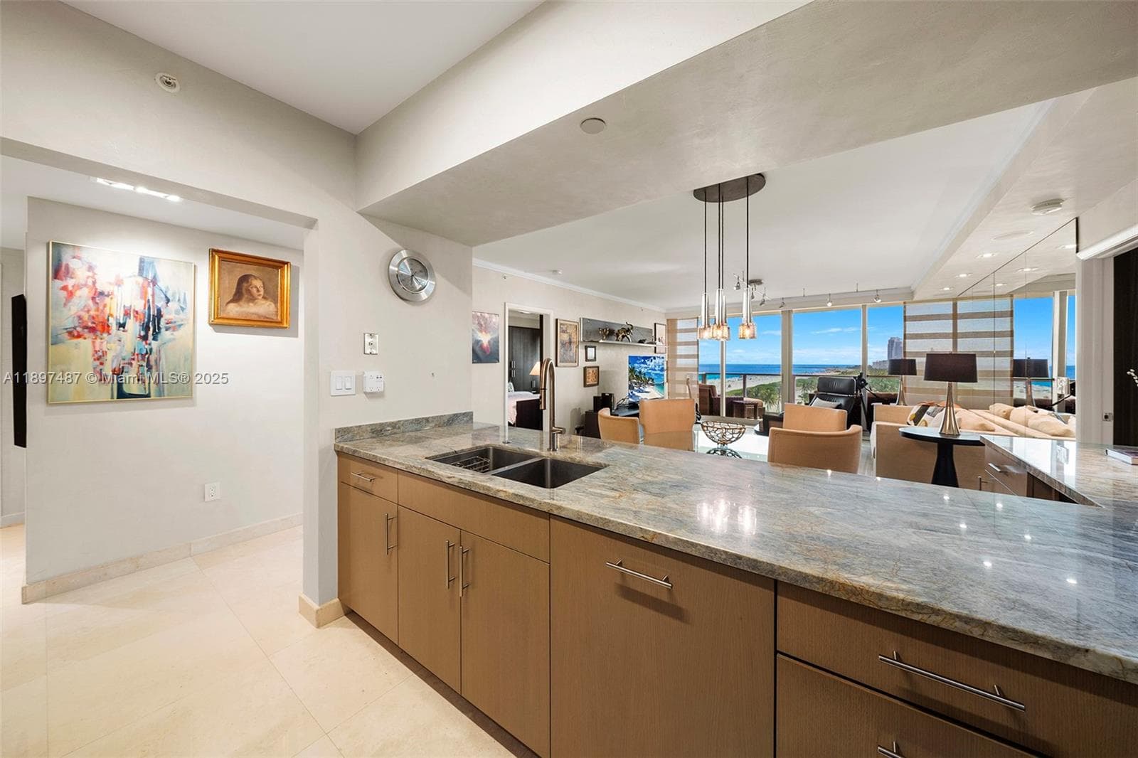 1455 Ocean Dr 1003 photo 9