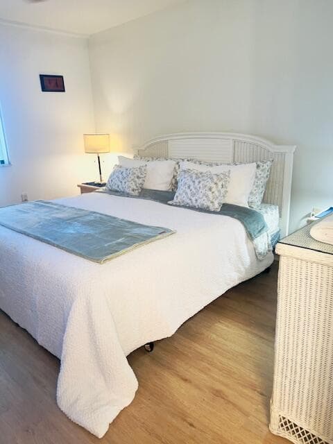 1201 Seafarer Circle 204 photo 10