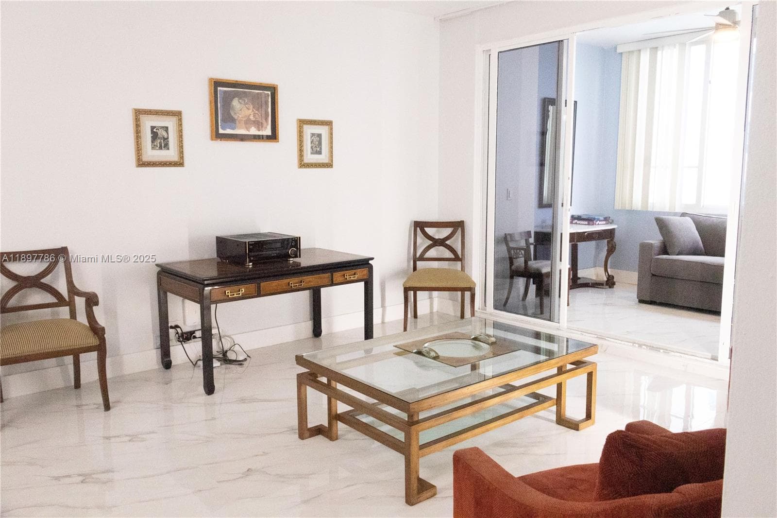 5005 Collins Ave 1523 photo 2