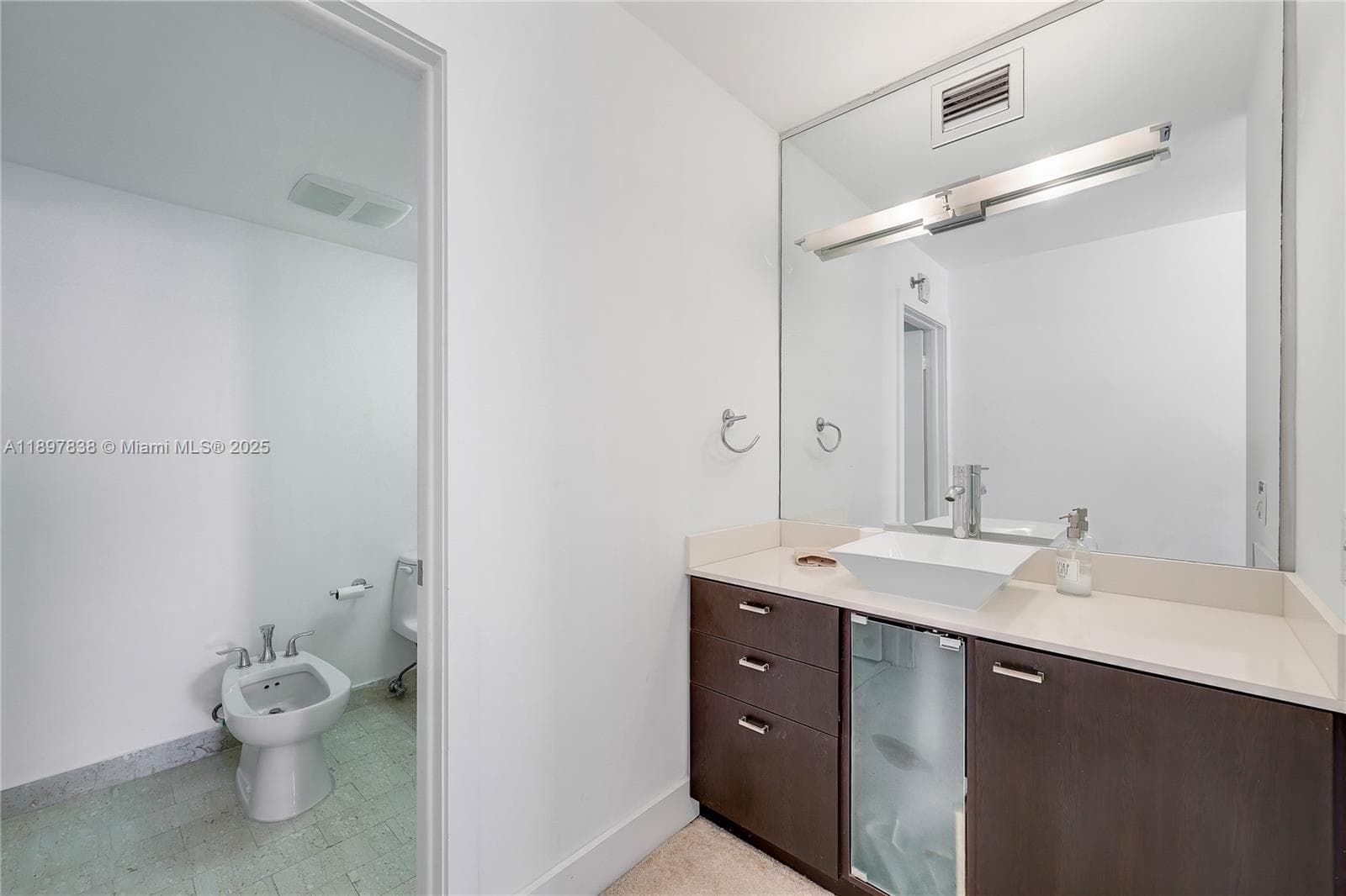 801 Venetian Dr 903 photo 21