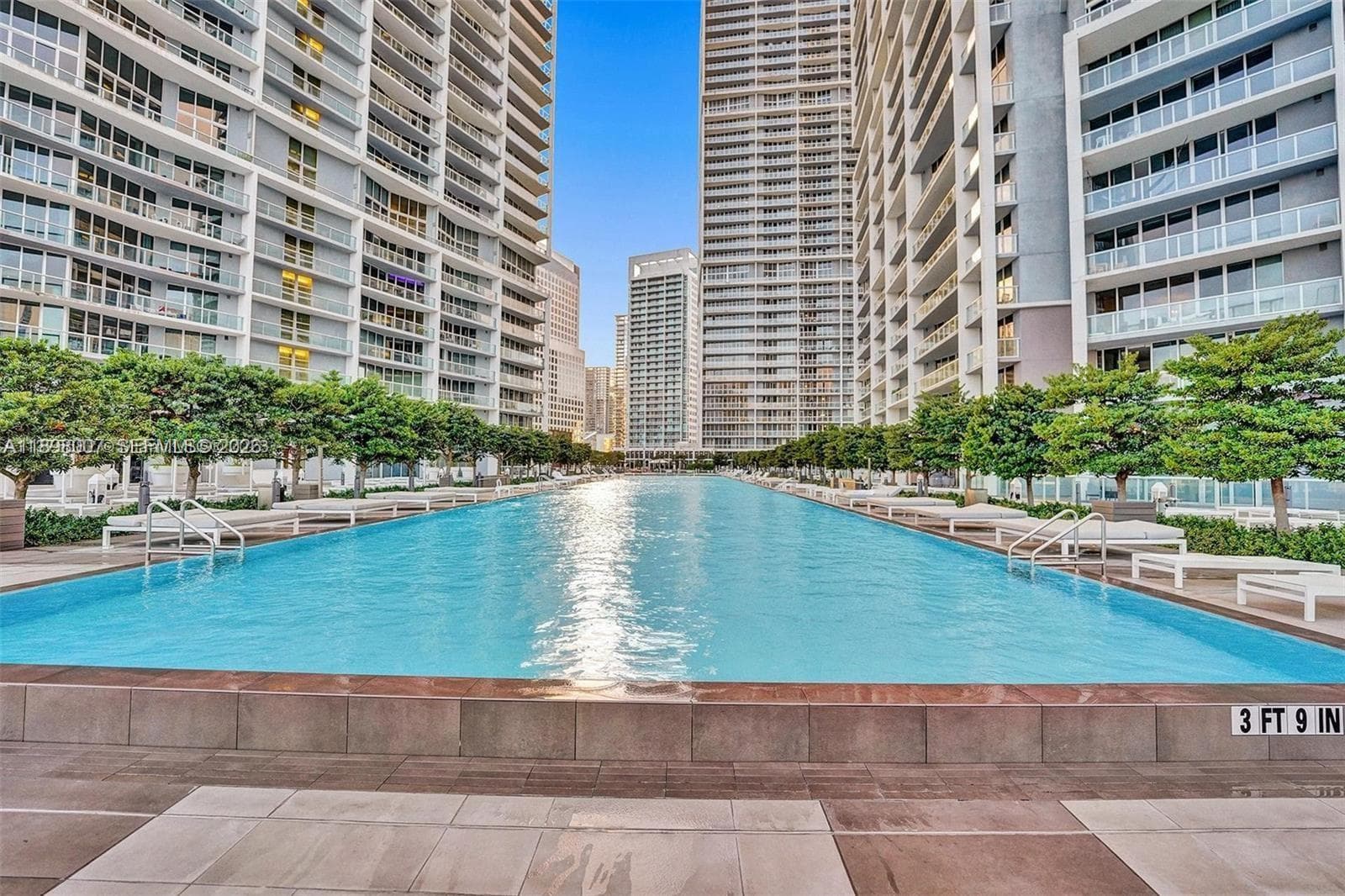 465 Brickell Ave 1602 photo 16