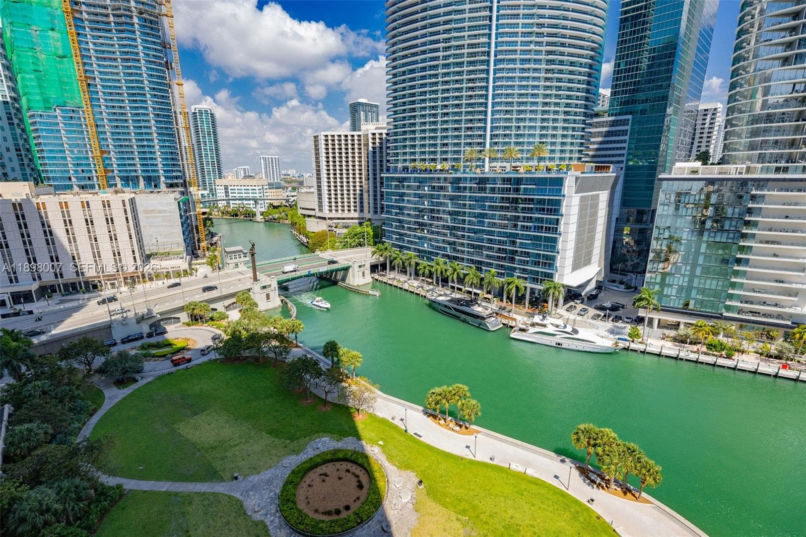 465 Brickell Ave 1602 photo 7