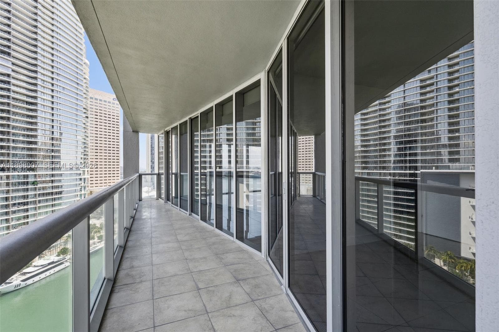 465 Brickell Ave 1602 photo 8