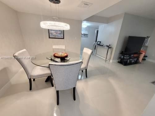 18071 Biscayne Blvd 1801 photo 3