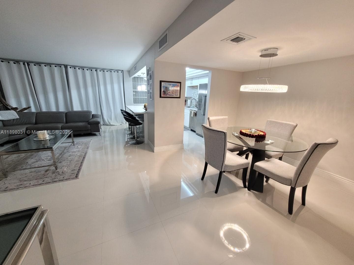 18071 Biscayne Blvd 1801 photo 4