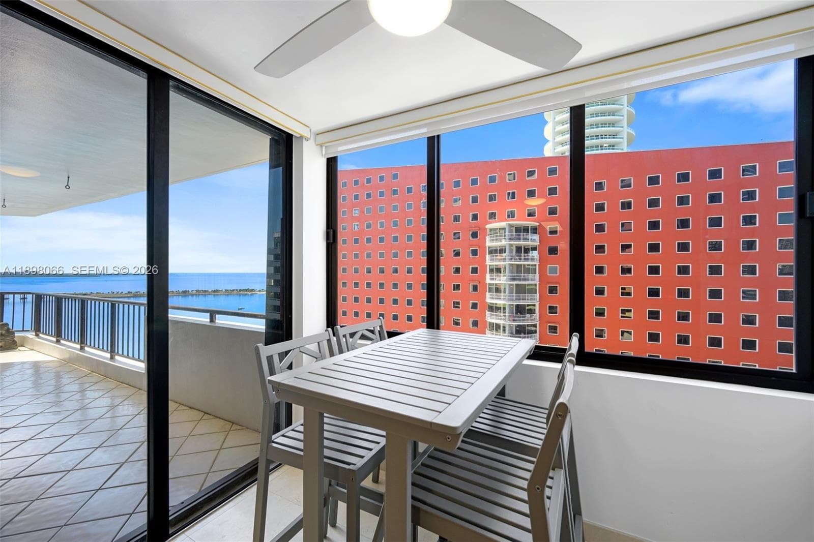 1581 Brickell Ave 2005 photo 10