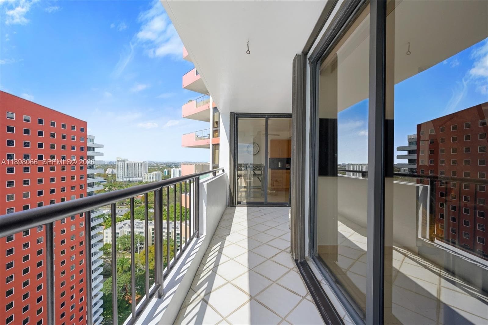 1581 Brickell Ave 2005 photo 11