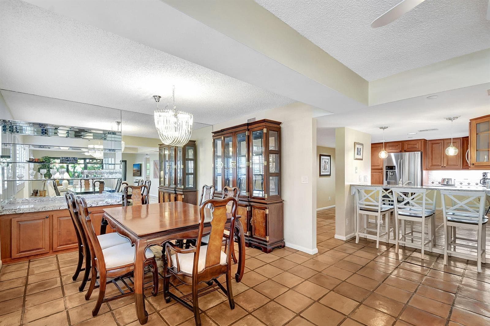 318 Oak Harbour Drive 318 photo 6