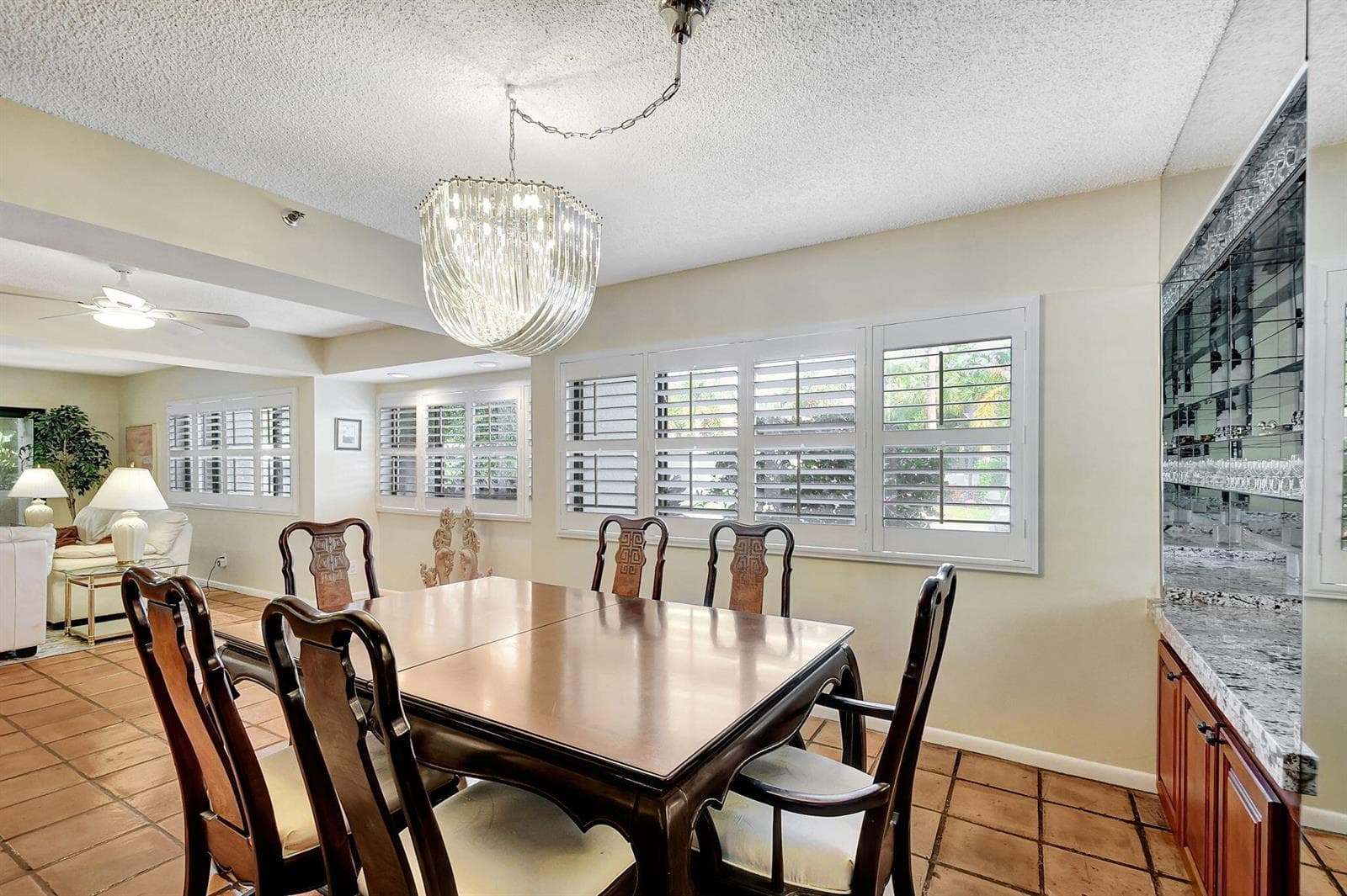 318 Oak Harbour Drive 318 photo 5