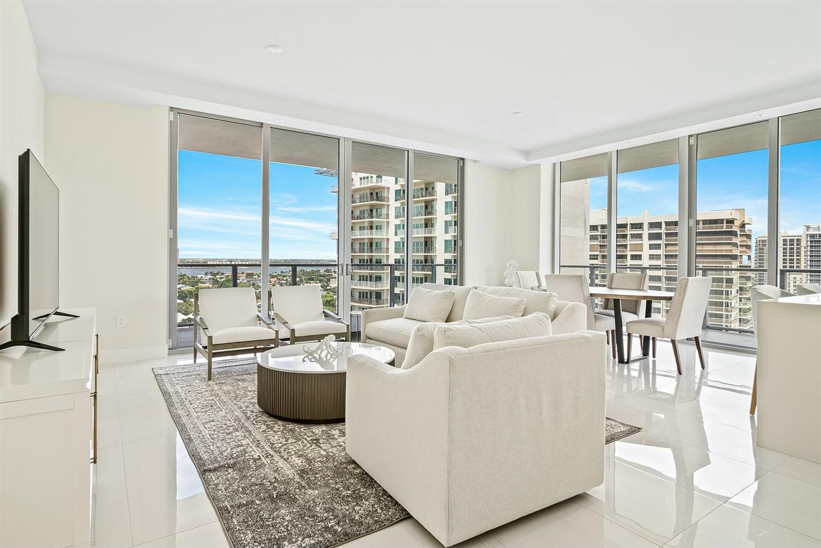 3100 N Ocean Drive H-1409 photo 2